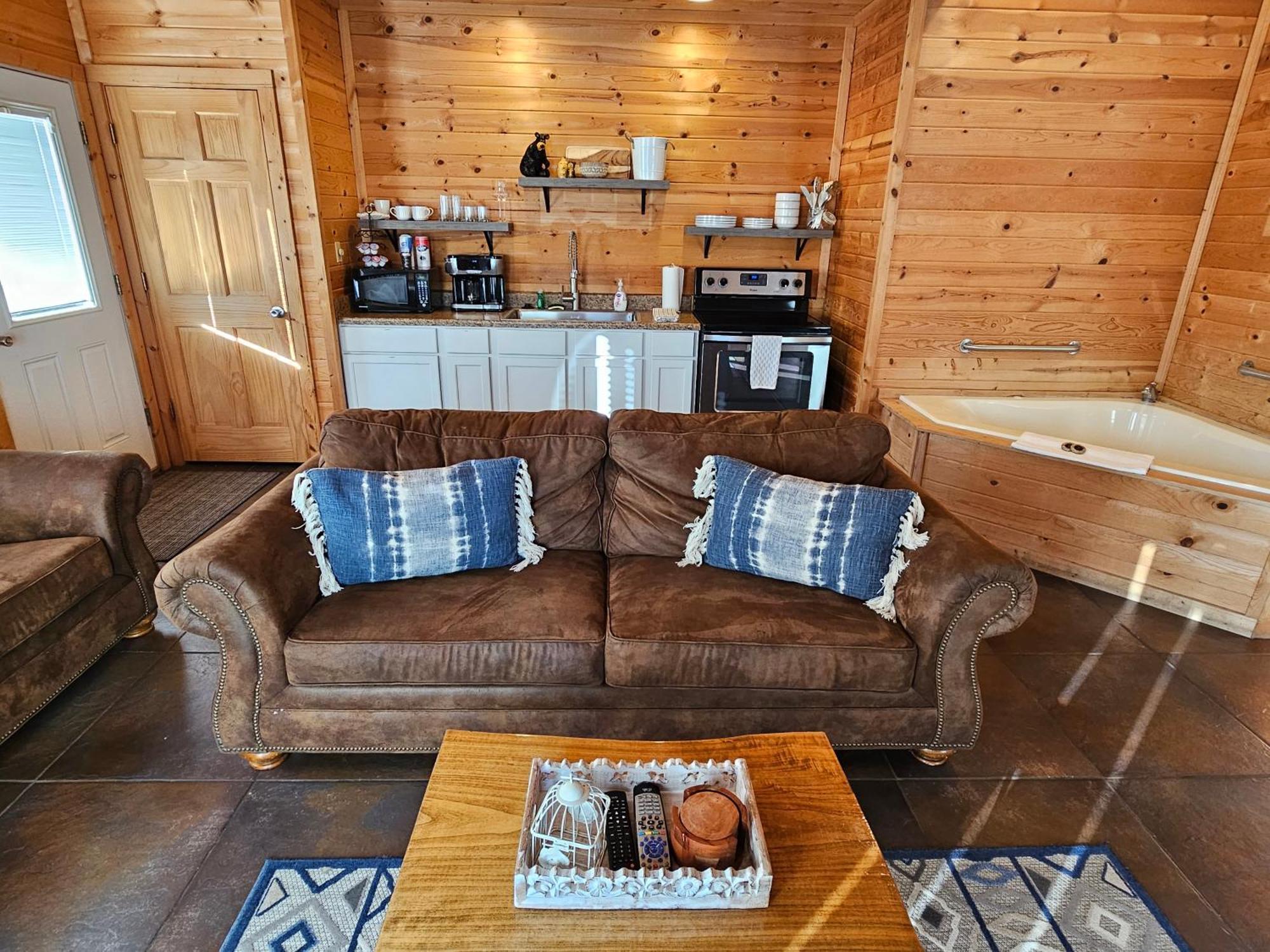 5 Min To Beaver Lake-King Bed-Fire Pit-Jetted Tub #3 Eureka Springs Dış mekan fotoğraf